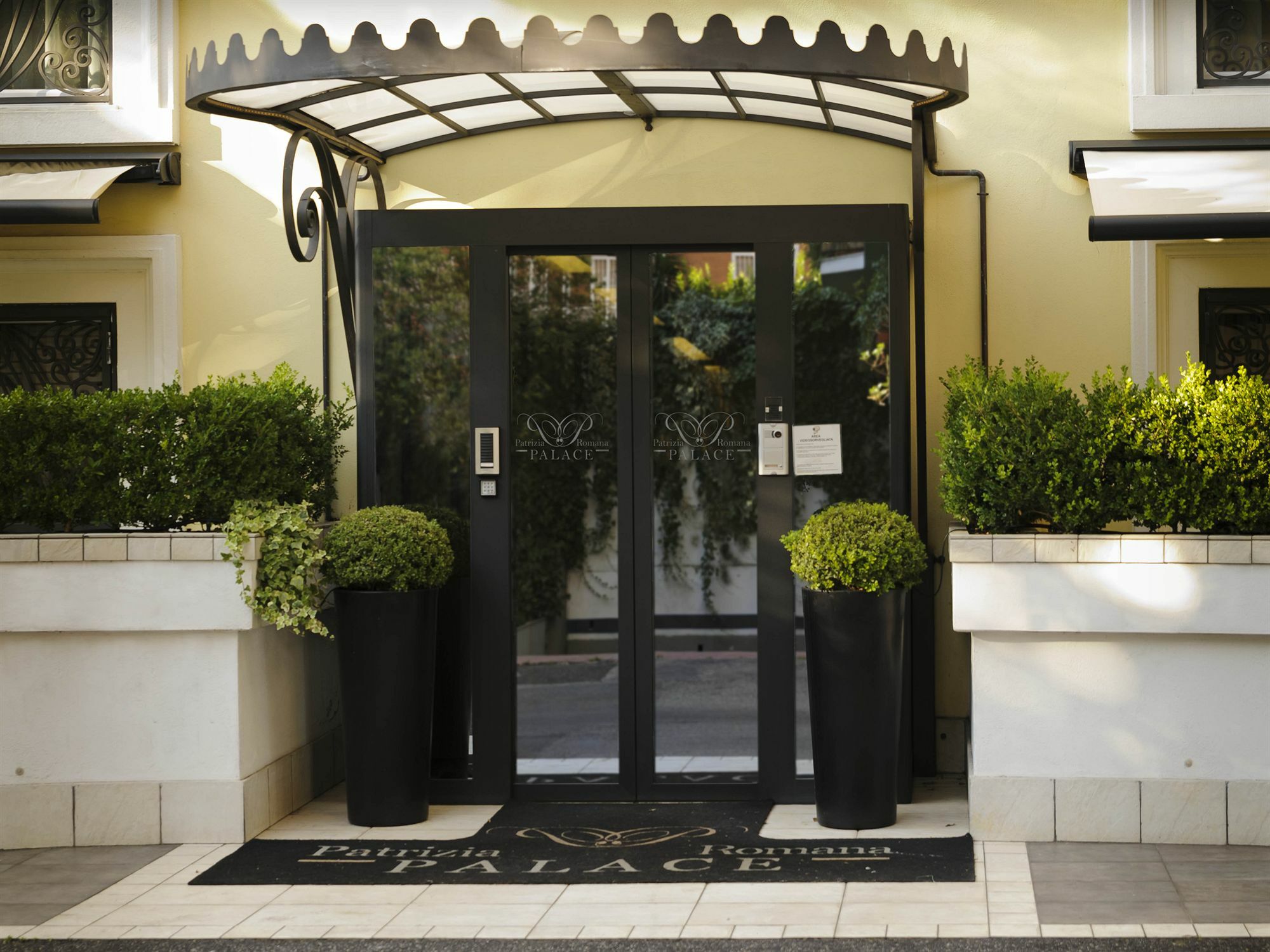 Apartahotel Patrizia Romana Palace
